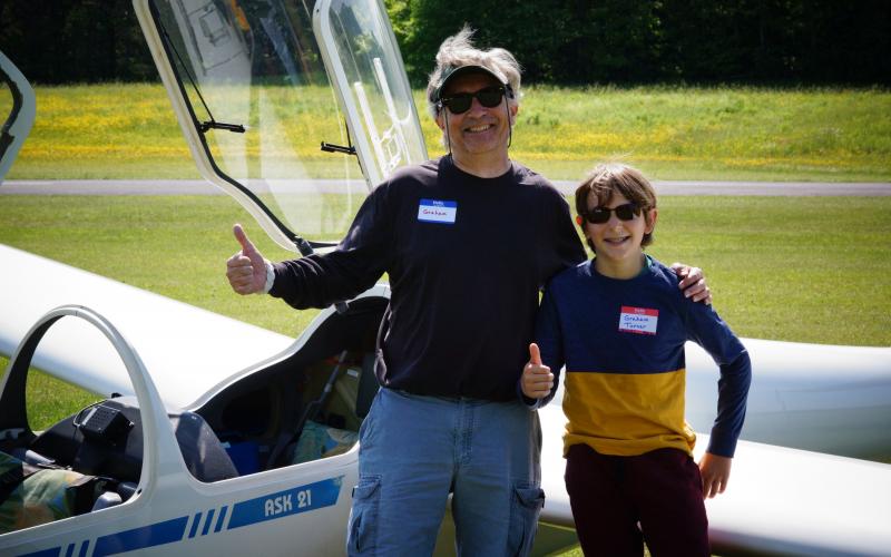 multigenerational glider flight all happy